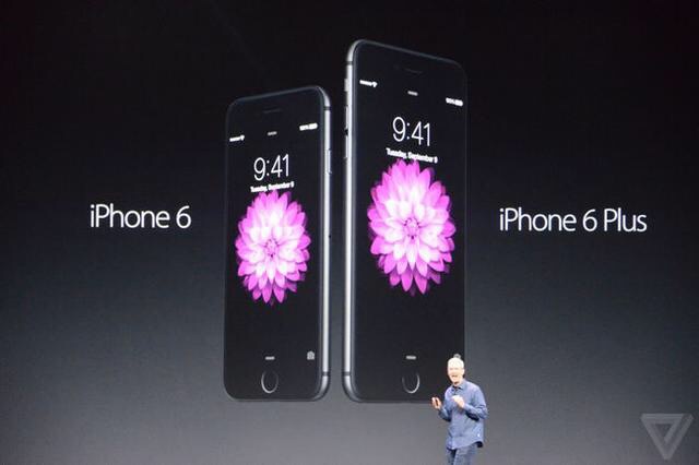苹果公司发布两款新机。手表也出来了。